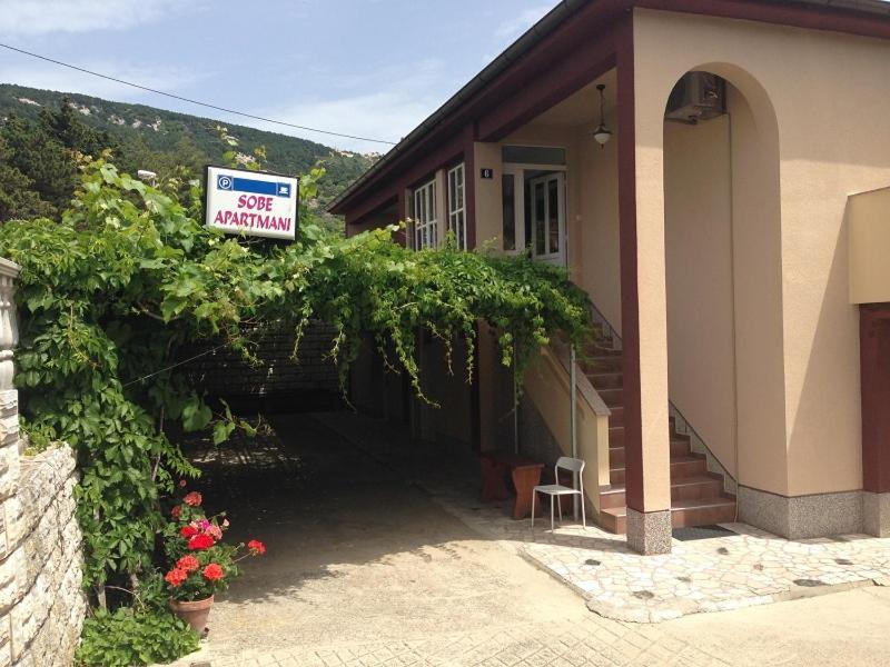 Summer Rooms Baska Exterior photo